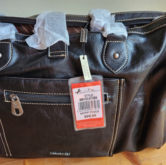 GIFTED Montana West Buckle Collection Weekender Bag in Black - Picture 7 of 7